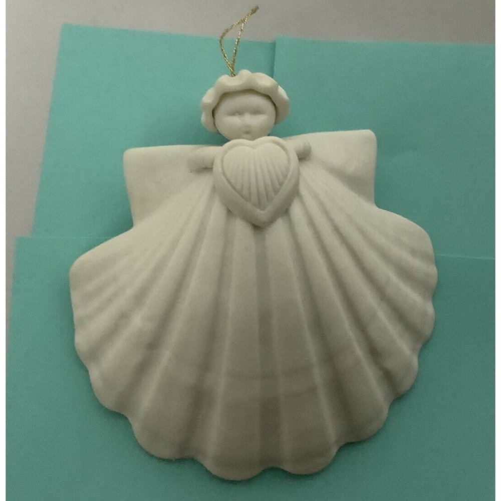 margaret furlong 1988 3” angel with heart ornament